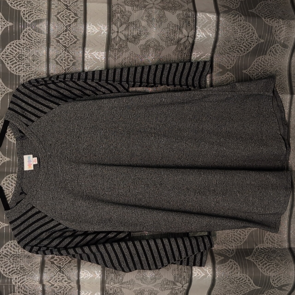 Stretchy grey top